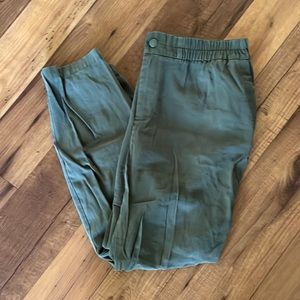 A New Day green tapered ankle pants size XL